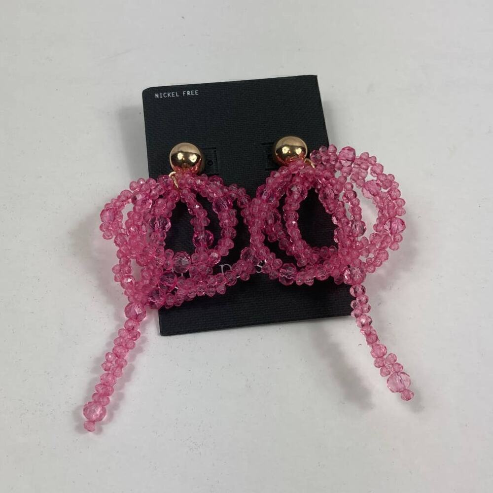 NWT Free Press pink beaded statement earrings